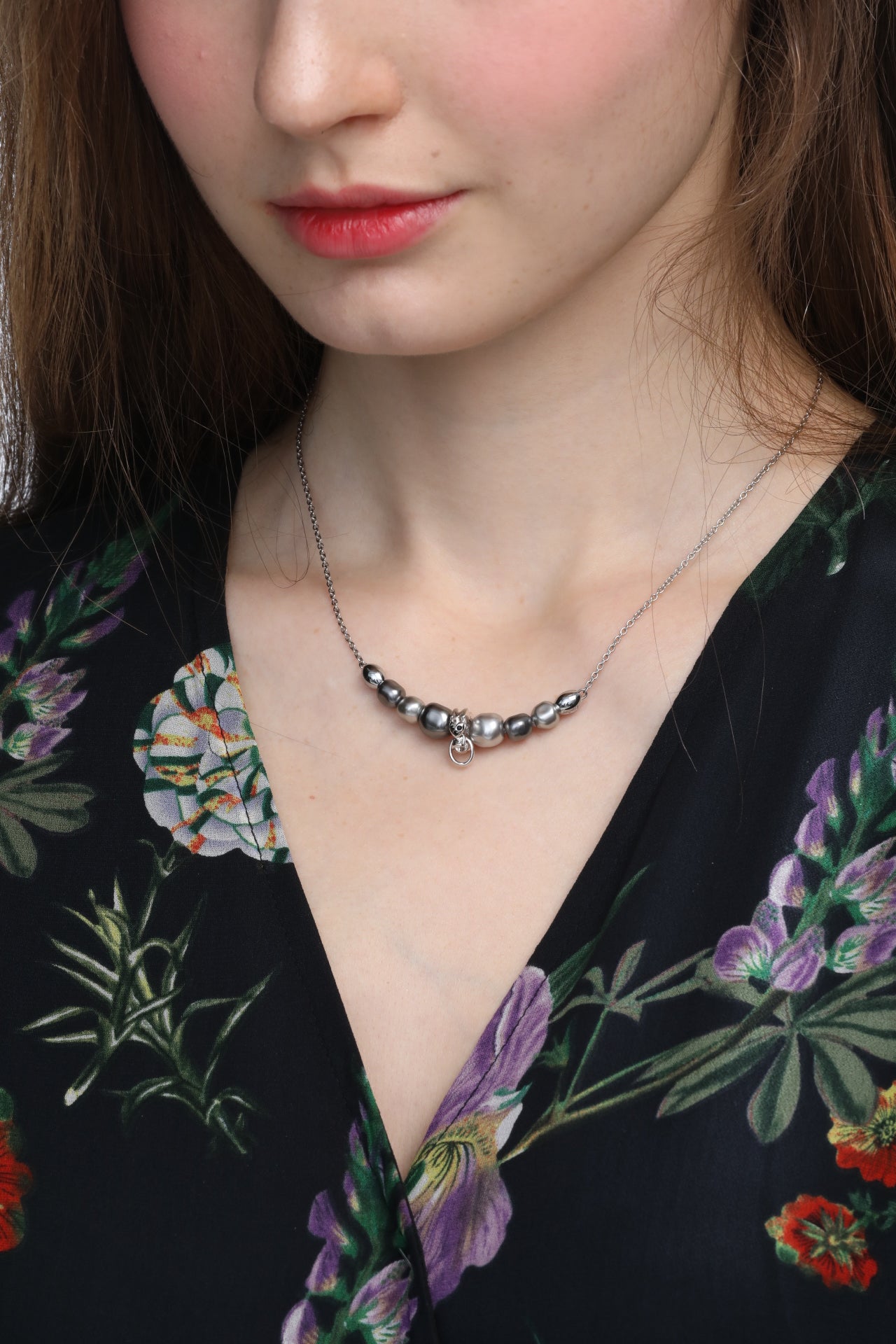 SMILE BAROQUE NECKLACE(BLACK) image 1