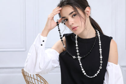LONG PEARL NECKLACE(BLACK) image 1