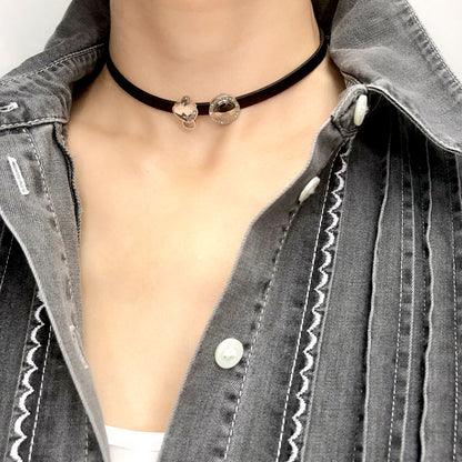 LEATHER CHOKER (SILVER) image 1